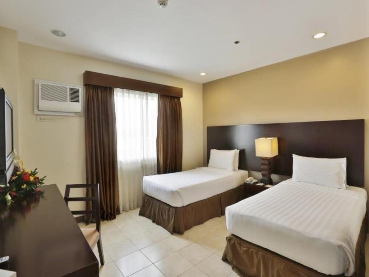 Alpa City Suites Hotel Себу Экстерьер фото