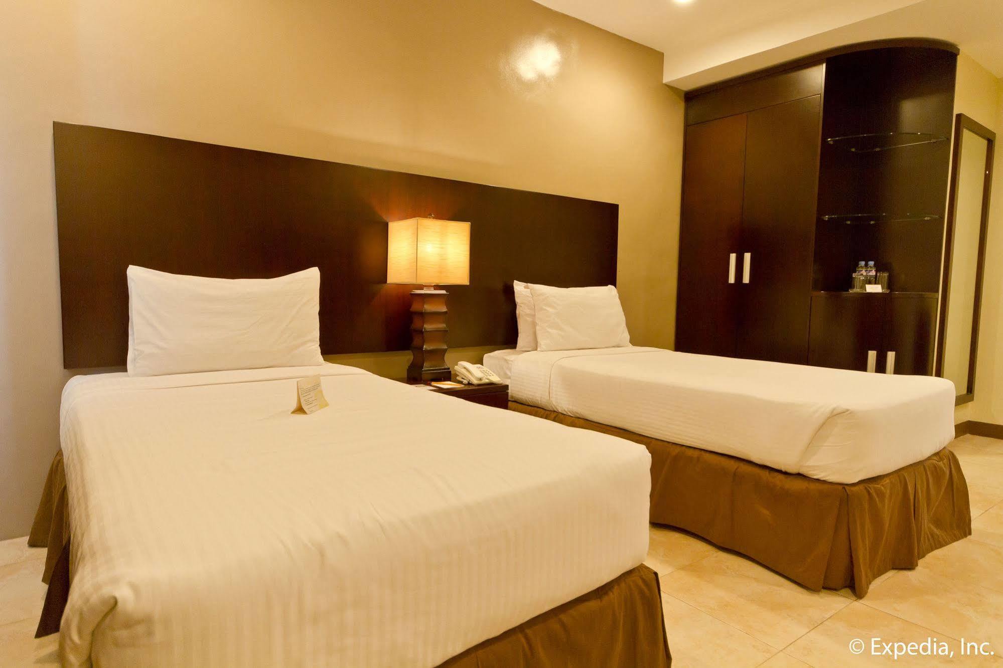 Alpa City Suites Hotel Себу Экстерьер фото